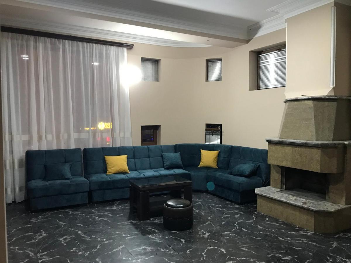 Rostus Hotel Tbilisi Ngoại thất bức ảnh